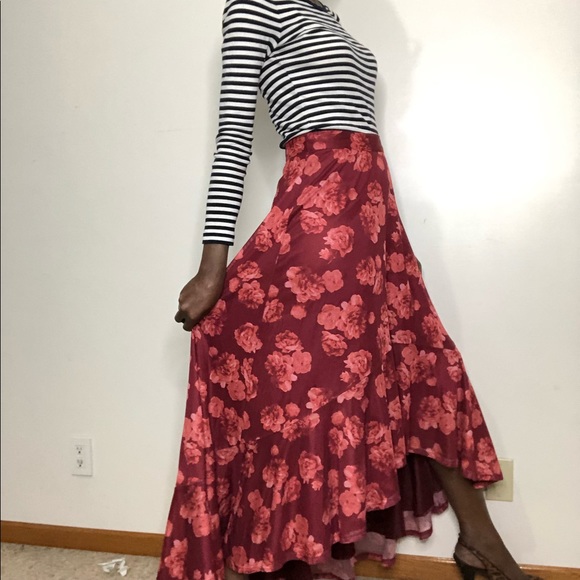 MIA JOY | JOYFOLIE Beautiful Floral Hi-Lo Skirt Size Small - Picture 5 of 10